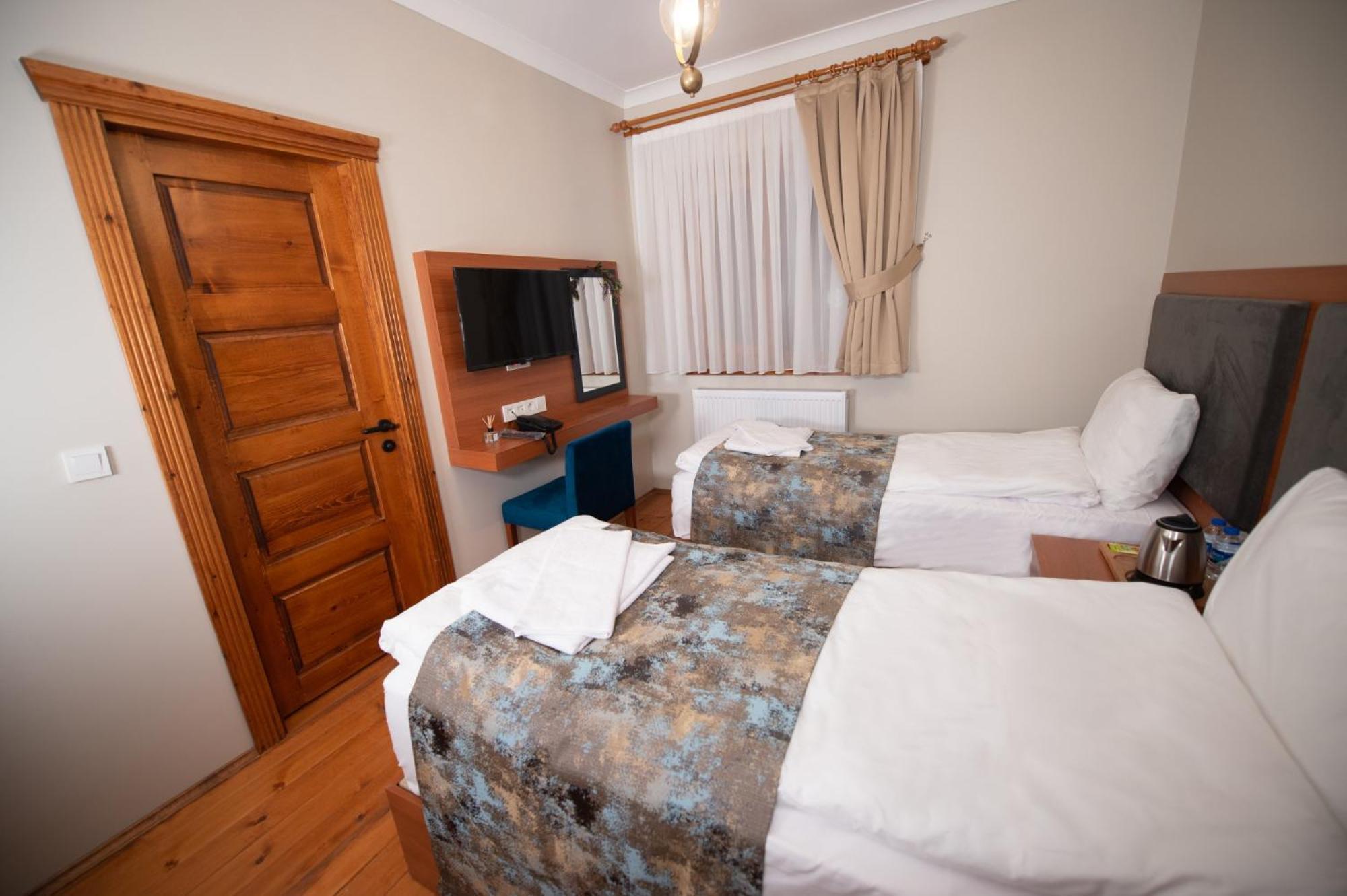 Ahiska Palas Otel Kars Bagian luar foto